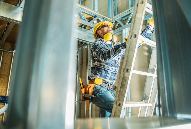 Safe Use of Step Ladders Intro Image